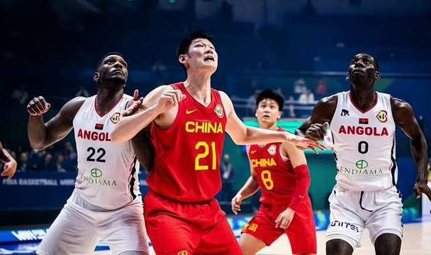 中国男篮对阵菲律宾全场直播