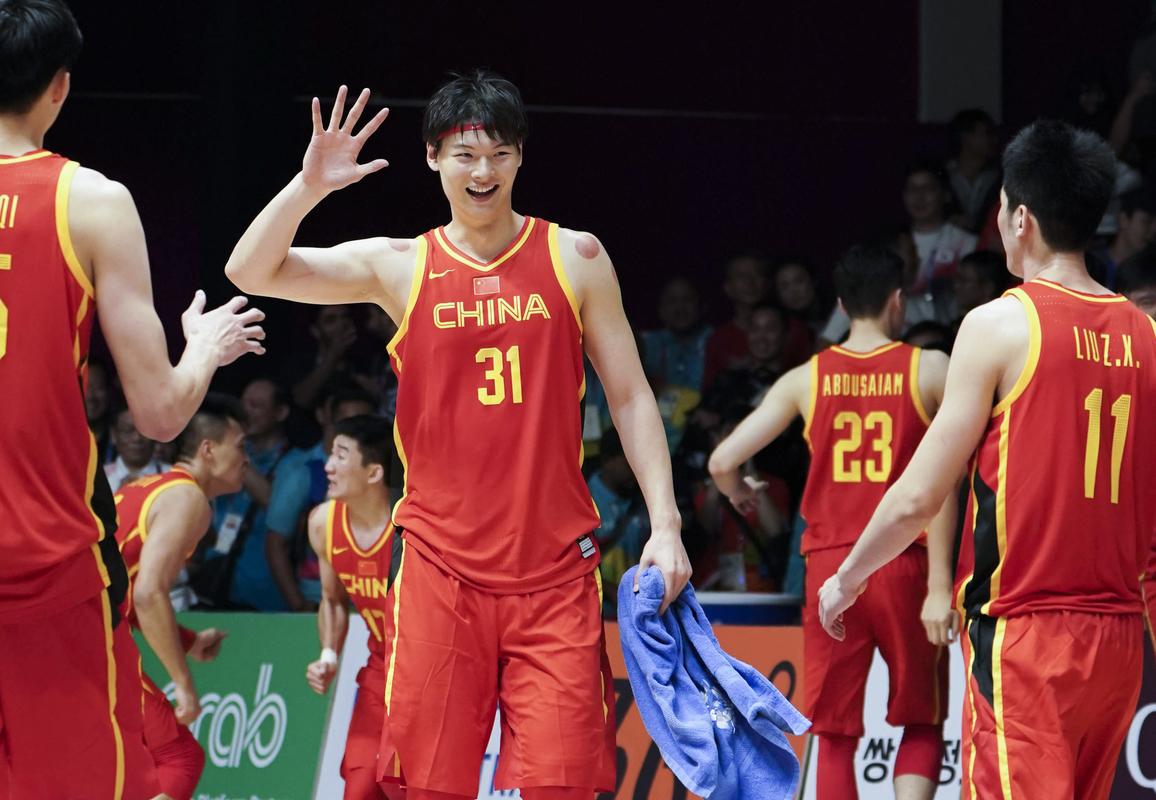 中国男篮vs菲律宾孙悦