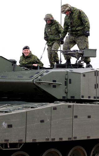 加拿大军事实力强大吗