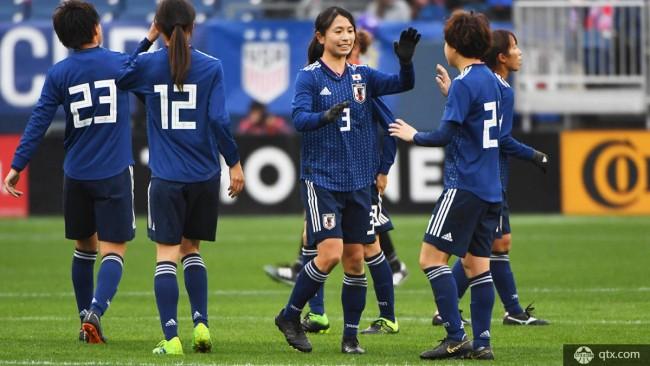 外国解说女足vs日本
