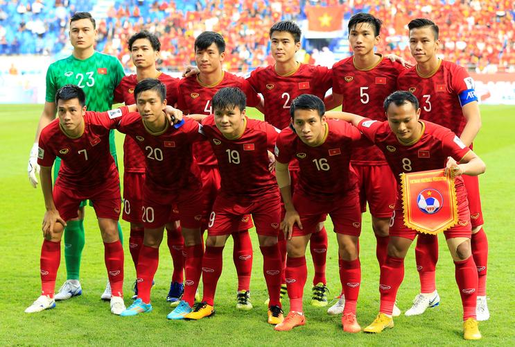 越南足球vs日本