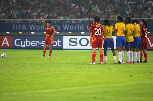 2014中国vs巴西足球